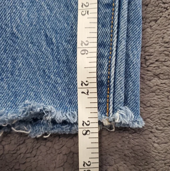 Levi's® Premium Wedgie Icon Fit Ankle Women's Jeans - Picture 13 of 15